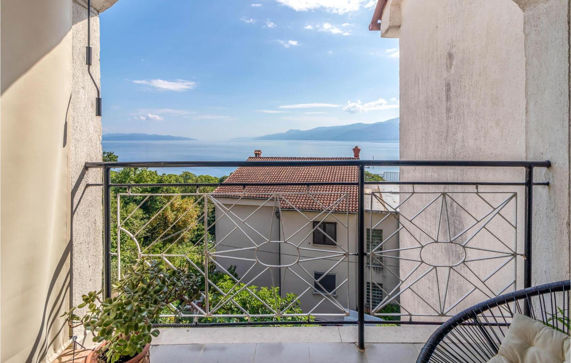 Nice Apartment In Rijeka With House Sea View Ngoại thất bức ảnh